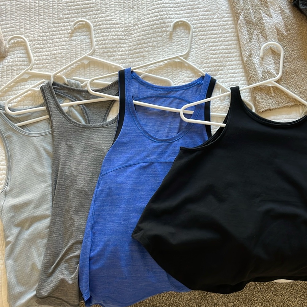 Lululemon workouts tank tops all size 2’s
